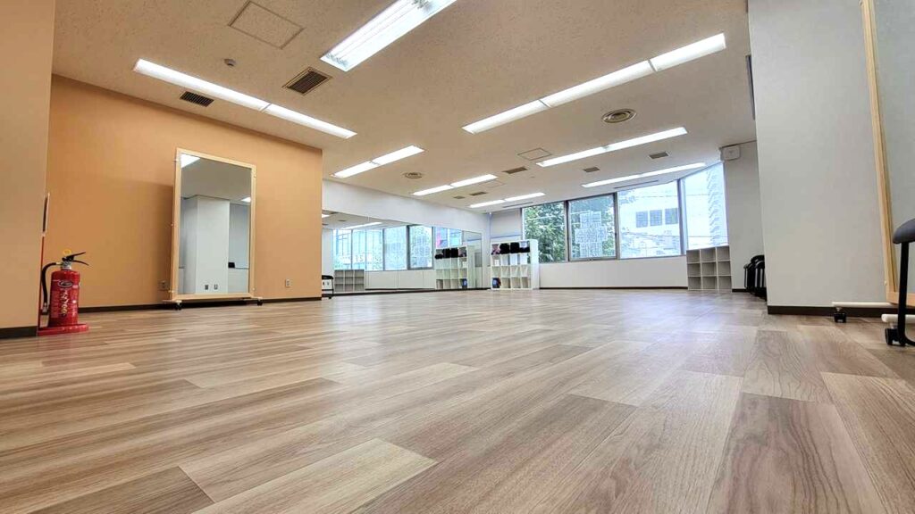 アルゴ朝霞台の広いトレーニングスペース